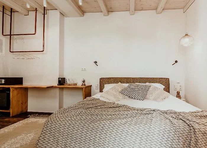 Couette-café Maregold Mykonos Micro-boutique Suites, Adults Only Elia (Mykonos)