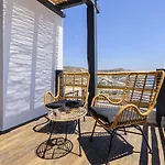 לינה וארוחת בוקר Maregold Mykonos Micro-boutique Suites, Adults Only 4*