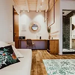 Maregold Mykonos Micro-boutique Suites, Adults Only Bed and Breakfast Ελιά