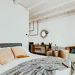 Maregold Mykonos Micro-boutique Suites, Adults Only Bed and Breakfast