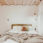 Bed and Breakfast Maregold Mykonos Micro-boutique Suites, Adults Only Ελιά