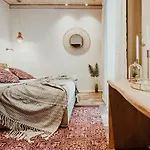 Maregold Mykonos Micro-boutique Suites, Adults Only Ελιά