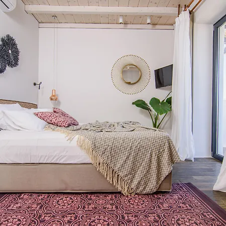 Oda ve Kahvaltı Maregold Mykonos Micro-boutique Suites, Adults Only