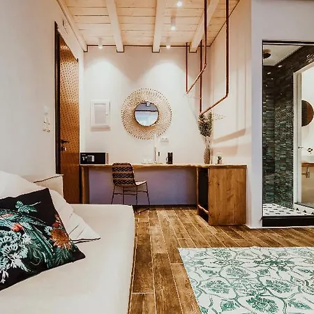 Maregold Mykonos Micro-boutique Suites, Adults Only Oda ve Kahvaltı Elia (Mykonos)