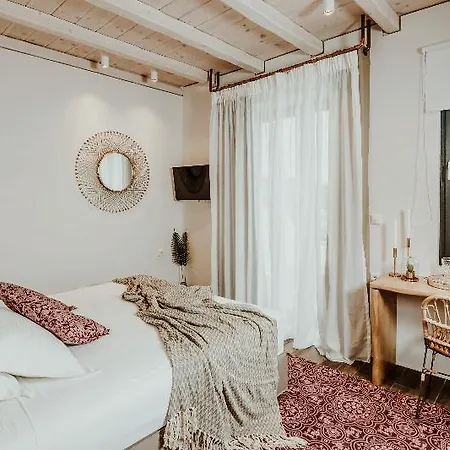 Maregold Mykonos Micro-boutique Suites, Adults Only Oda ve Kahvaltı Elia (Mykonos)