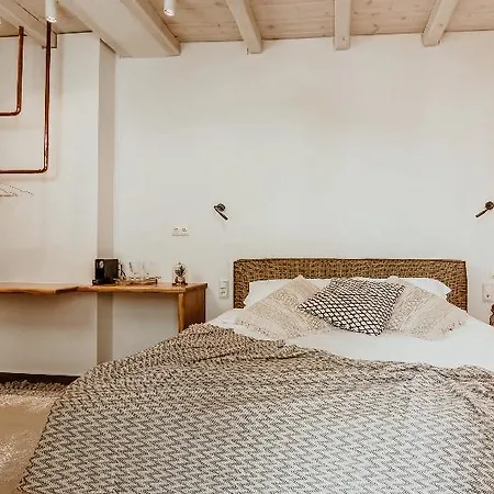 Oda ve Kahvaltı Maregold Mykonos Micro-boutique Suites, Adults Only Elia (Mykonos)